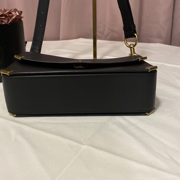 COPY - Coach Cooper Black Glovetanned Shoulder Handbag - Picture 3 of 12